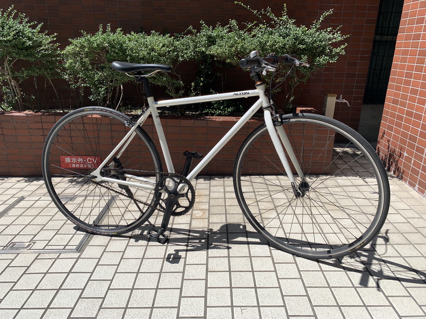 ピストバイク（シングルスピード）(中古) 700C入荷しました。【売切れ御礼】【博多駅前の自転車屋「銀の風」】 | 銀の風
